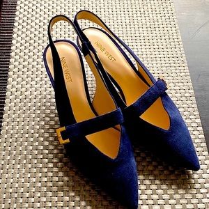 Brand new dark blu suede mules. Kitten heel.Perfect  for the office